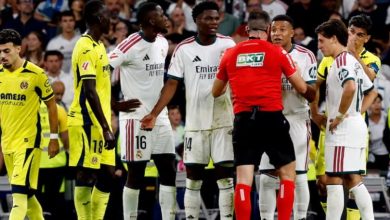 فينيسيوس جونيور مهدد بالغياب عن الكلاسيكو بعد الطرد